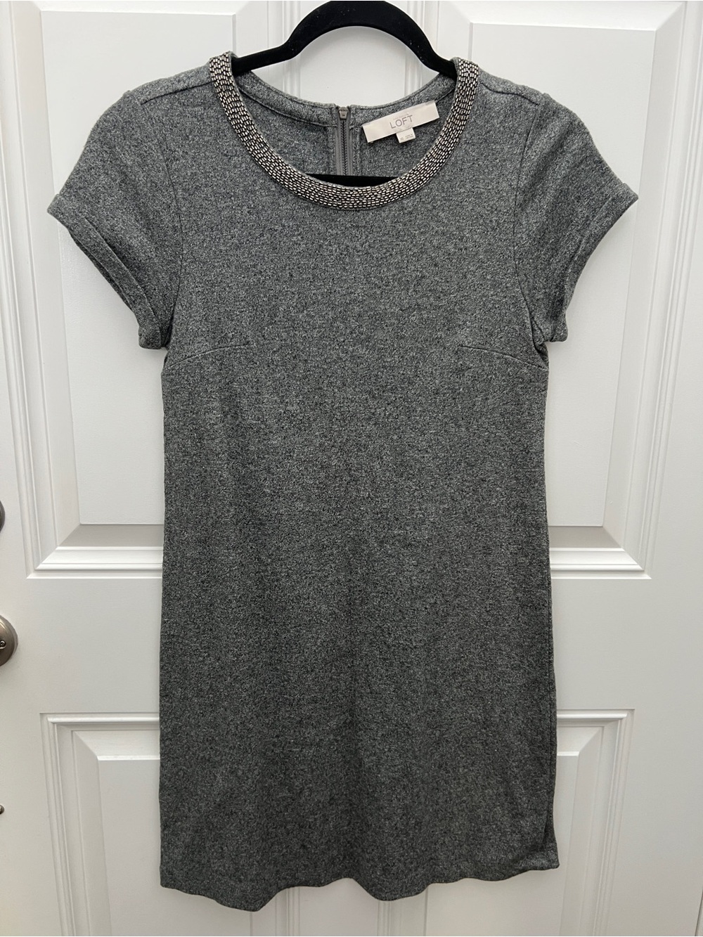 LOFT Gray Short-Sleeve Beaded Neck Shift‎ Dress